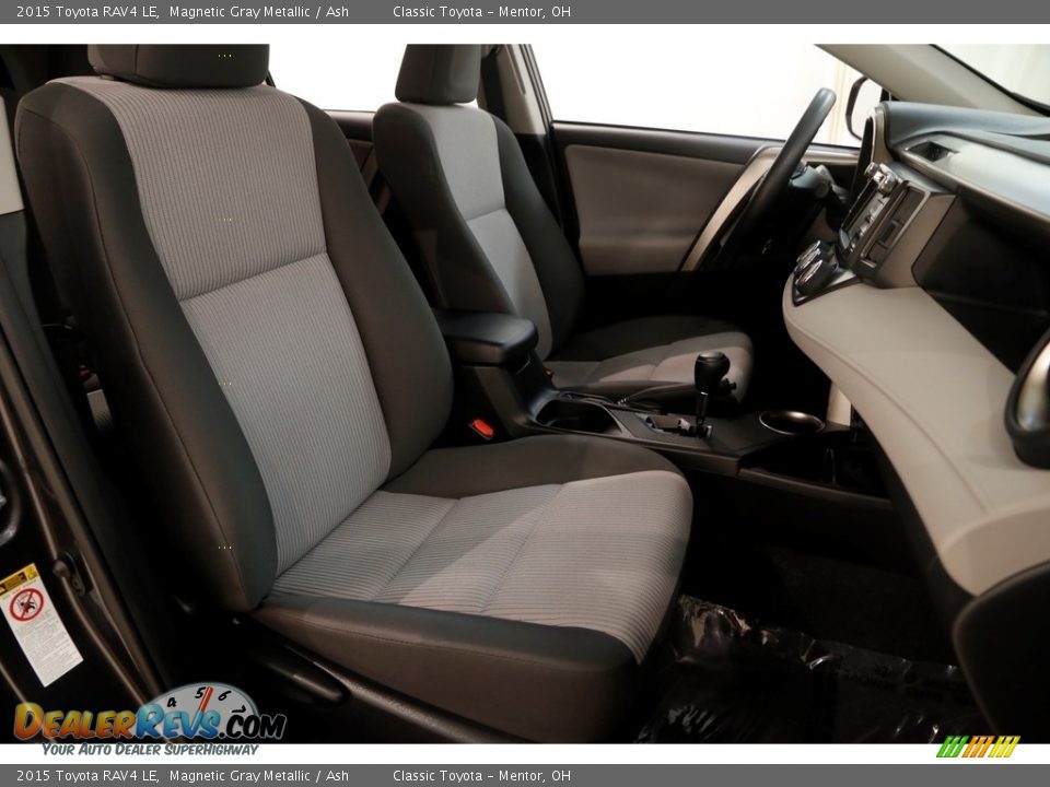 2015 Toyota RAV4 LE Magnetic Gray Metallic / Ash Photo #14