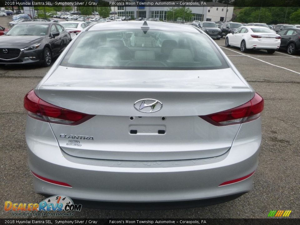 2018 Hyundai Elantra SEL Symphony Silver / Gray Photo #7