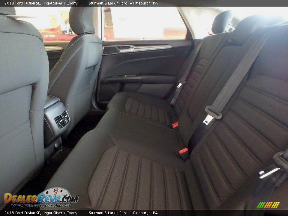 2018 Ford Fusion SE Ingot Silver / Ebony Photo #7