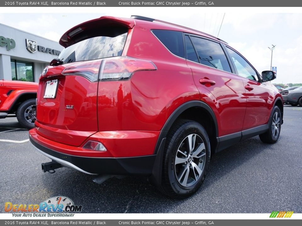 2016 Toyota RAV4 XLE Barcelona Red Metallic / Black Photo #13