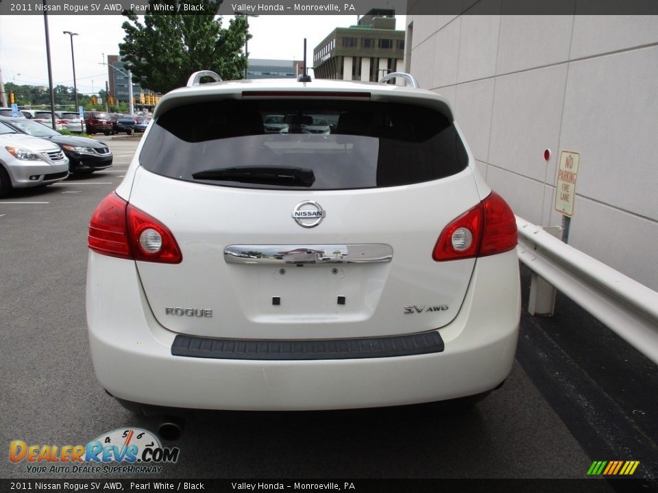 2011 Nissan Rogue SV AWD Pearl White / Black Photo #4