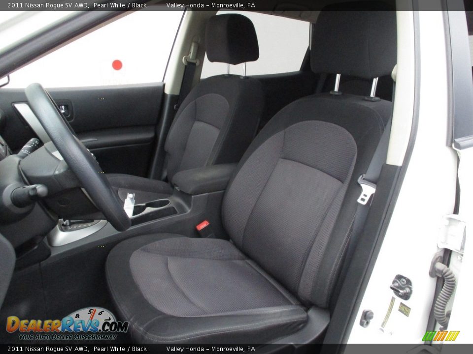 2011 Nissan Rogue SV AWD Pearl White / Black Photo #12
