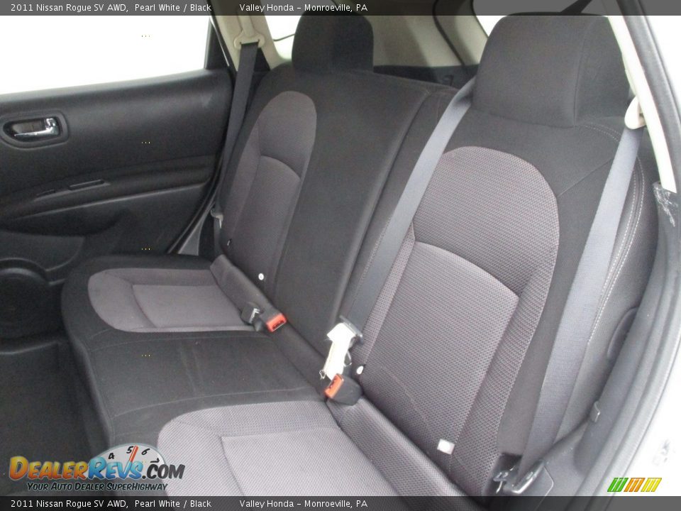 2011 Nissan Rogue SV AWD Pearl White / Black Photo #13