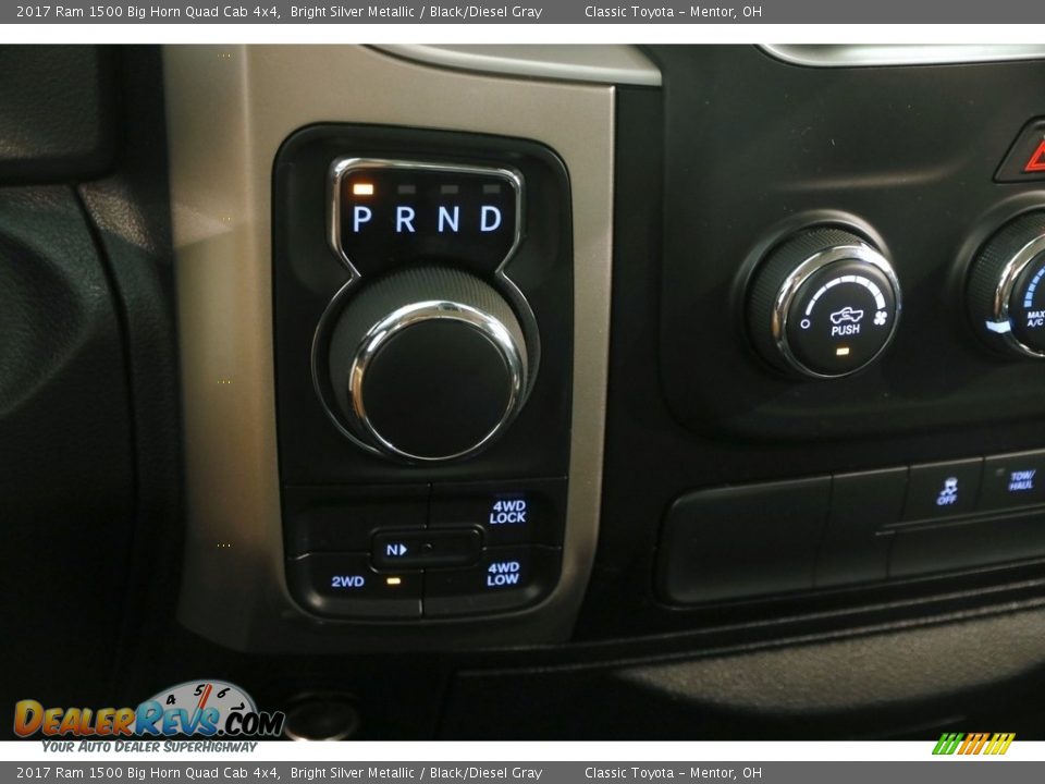 2017 Ram 1500 Big Horn Quad Cab 4x4 Bright Silver Metallic / Black/Diesel Gray Photo #9