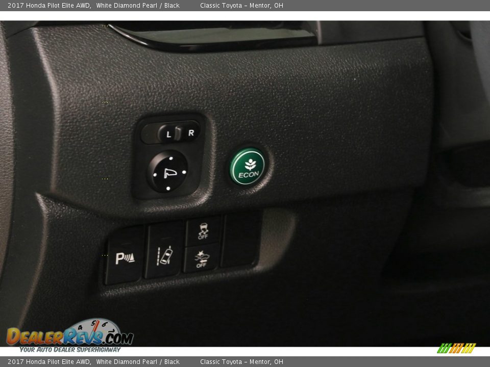 2017 Honda Pilot Elite AWD White Diamond Pearl / Black Photo #5