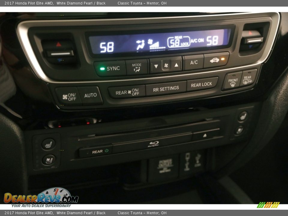 2017 Honda Pilot Elite AWD White Diamond Pearl / Black Photo #10