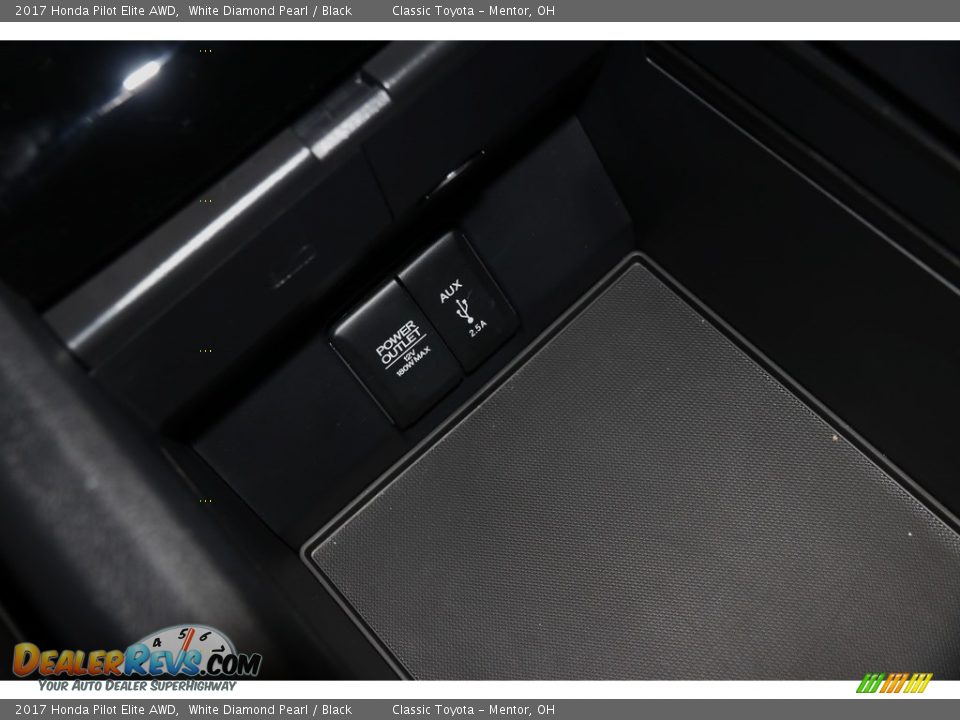 2017 Honda Pilot Elite AWD White Diamond Pearl / Black Photo #23