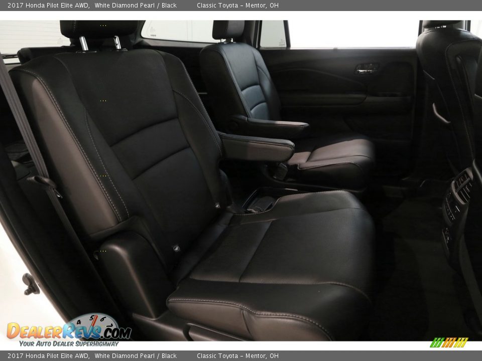 2017 Honda Pilot Elite AWD White Diamond Pearl / Black Photo #25