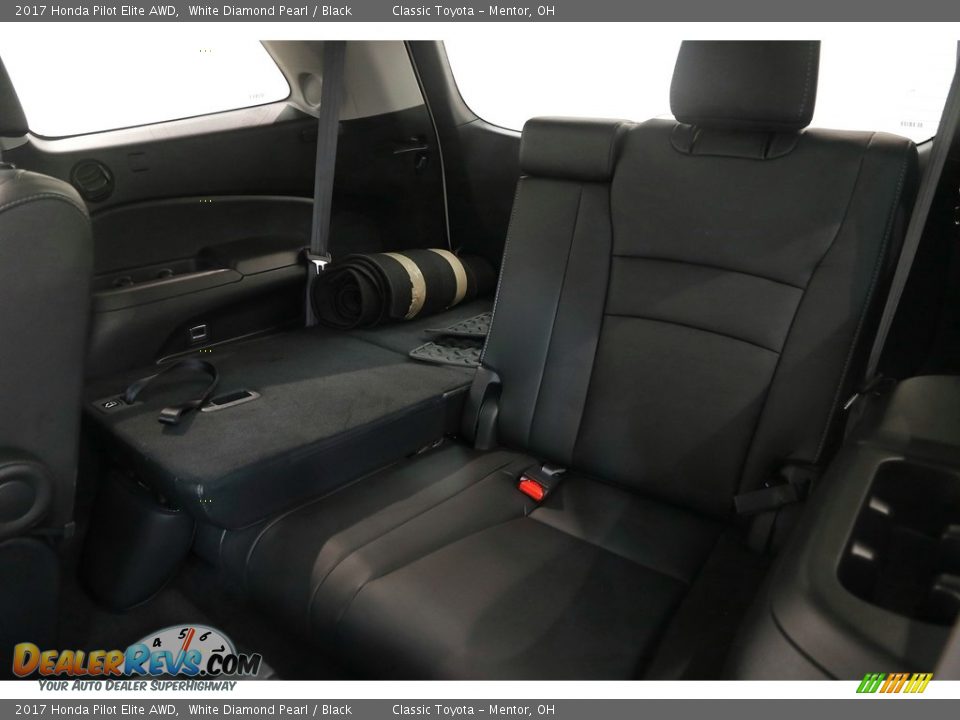 2017 Honda Pilot Elite AWD White Diamond Pearl / Black Photo #29