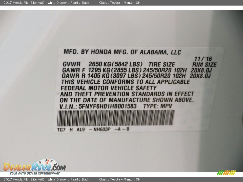 2017 Honda Pilot Elite AWD White Diamond Pearl / Black Photo #35
