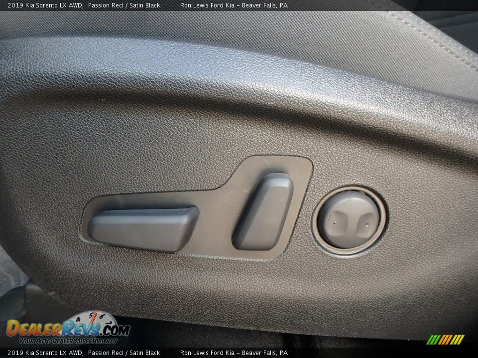 2019 Kia Sorento LX AWD Passion Red / Satin Black Photo #15
