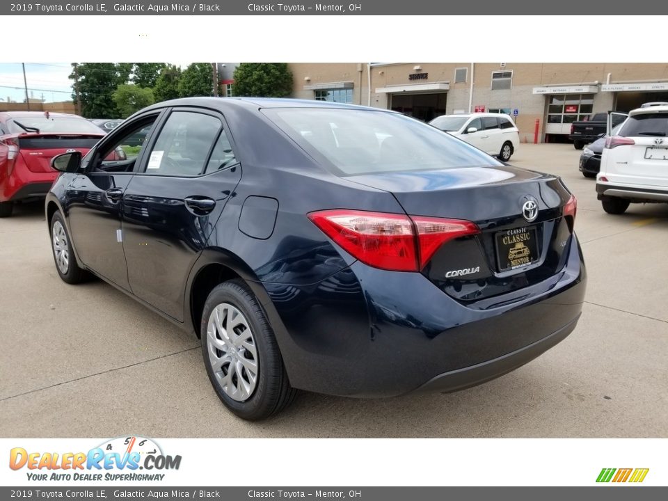 2019 Toyota Corolla LE Galactic Aqua Mica / Black Photo #2