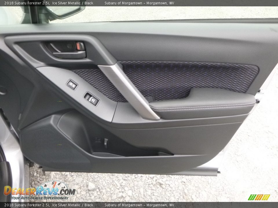 2018 Subaru Forester 2.5i Ice Silver Metallic / Black Photo #12
