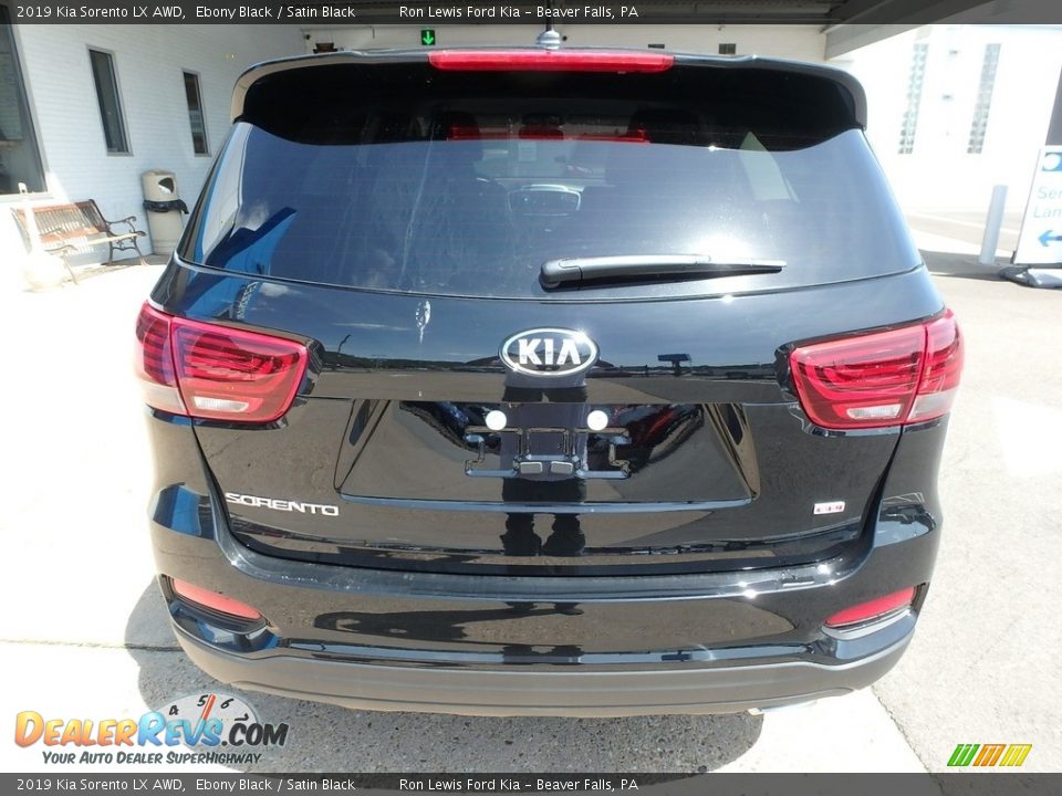 2019 Kia Sorento LX AWD Ebony Black / Satin Black Photo #4