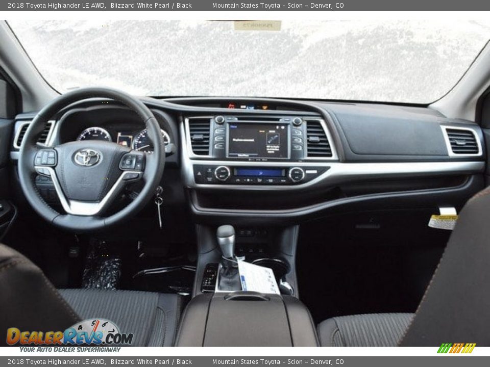 2018 Toyota Highlander LE AWD Blizzard White Pearl / Black Photo #8