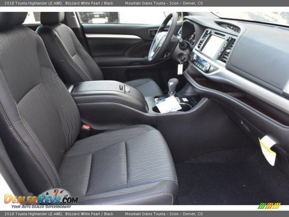 2018 Toyota Highlander LE AWD Blizzard White Pearl / Black Photo #11