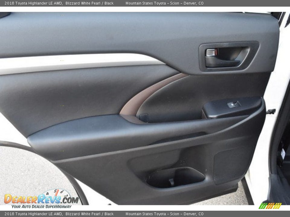 2018 Toyota Highlander LE AWD Blizzard White Pearl / Black Photo #23
