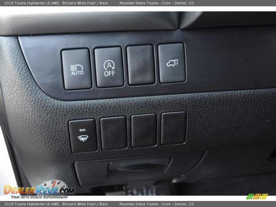 2018 Toyota Highlander LE AWD Blizzard White Pearl / Black Photo #27
