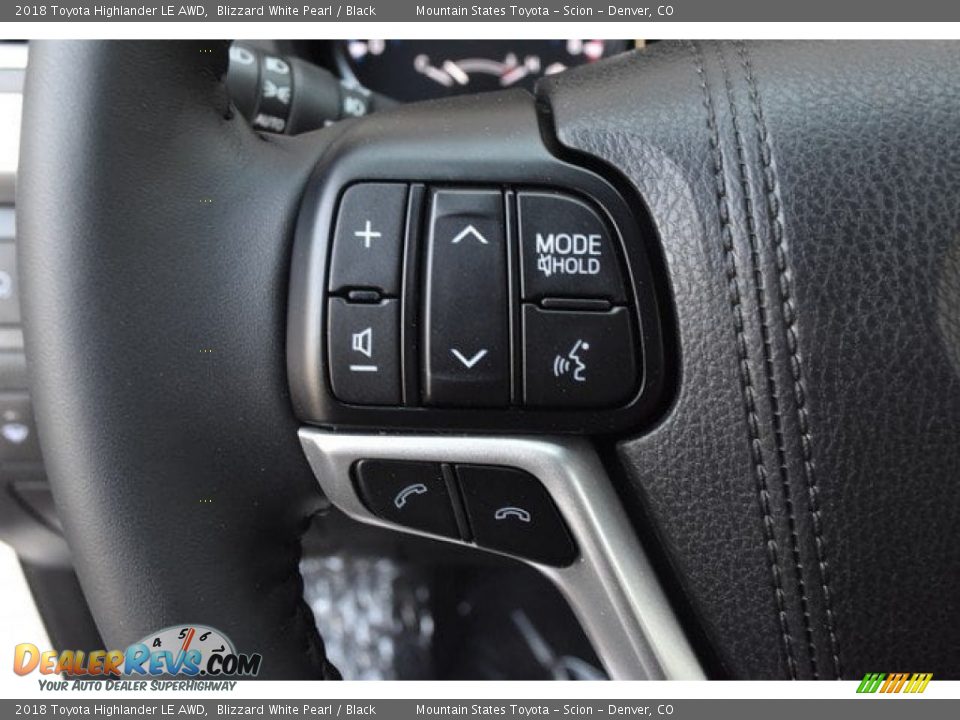 2018 Toyota Highlander LE AWD Blizzard White Pearl / Black Photo #28