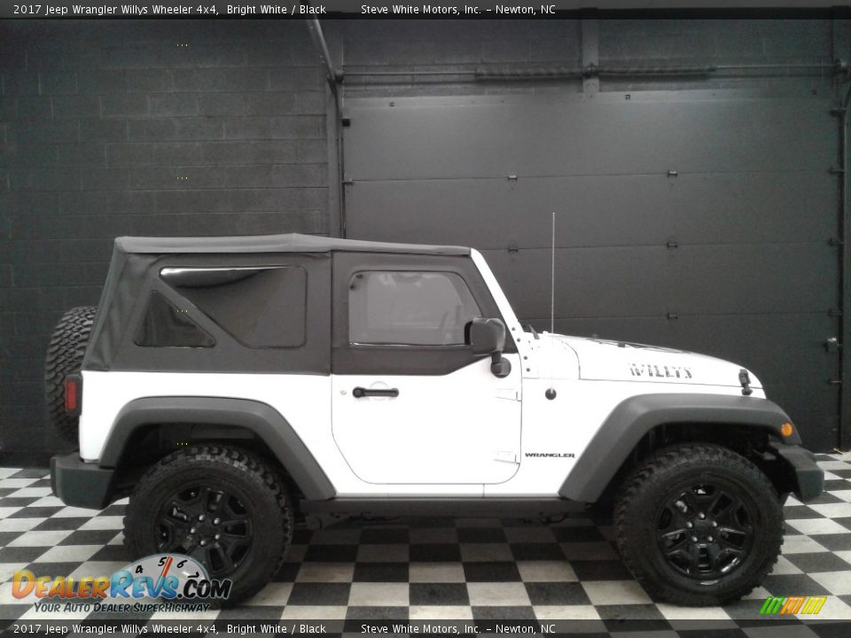 2017 Jeep Wrangler Willys Wheeler 4x4 Bright White / Black Photo #4