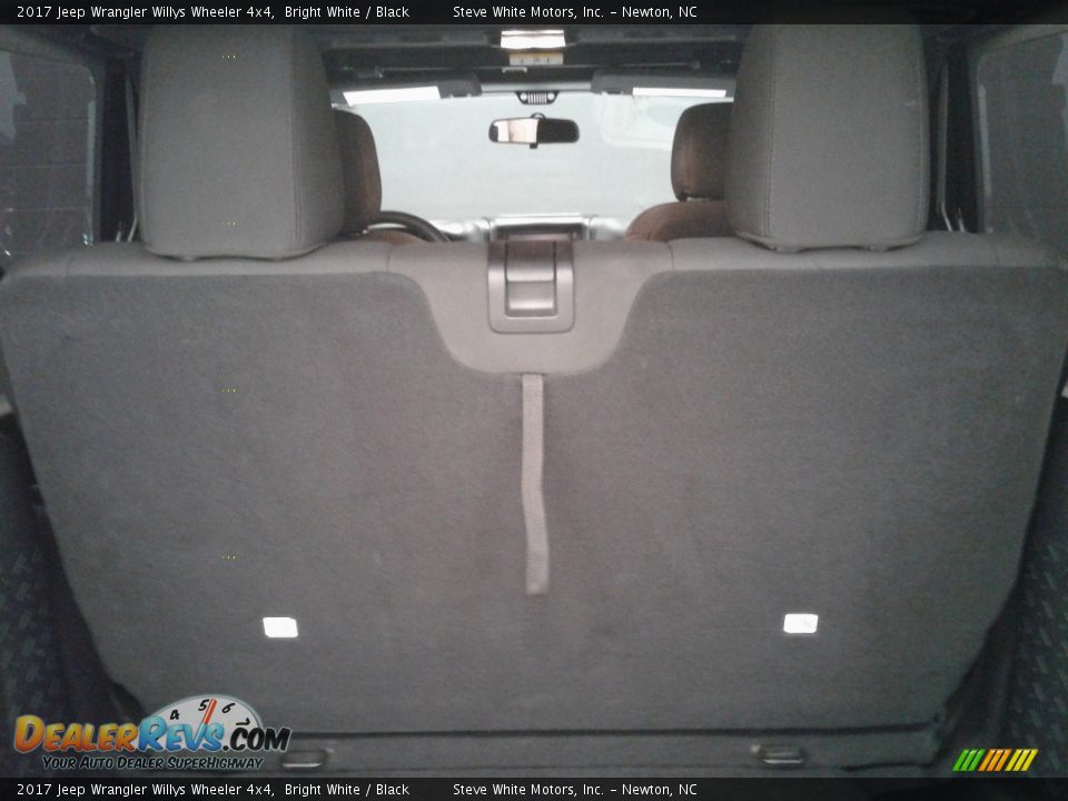 2017 Jeep Wrangler Willys Wheeler 4x4 Bright White / Black Photo #11