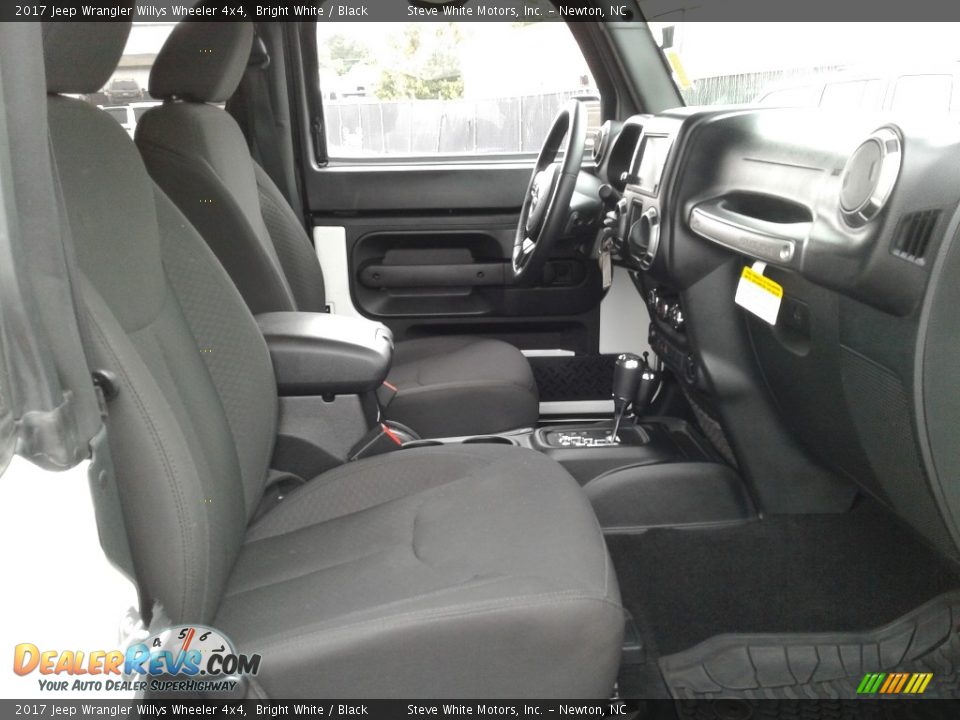 2017 Jeep Wrangler Willys Wheeler 4x4 Bright White / Black Photo #13