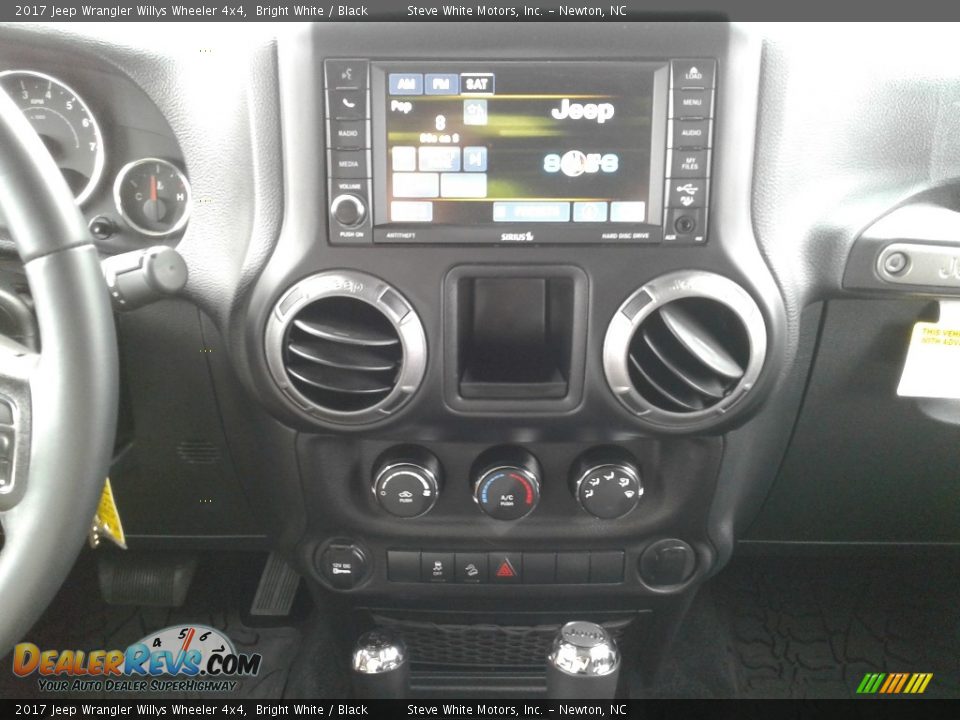 2017 Jeep Wrangler Willys Wheeler 4x4 Bright White / Black Photo #21