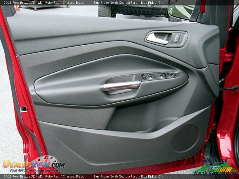 2018 Ford Escape SE 4WD Ruby Red / Charcoal Black Photo #24