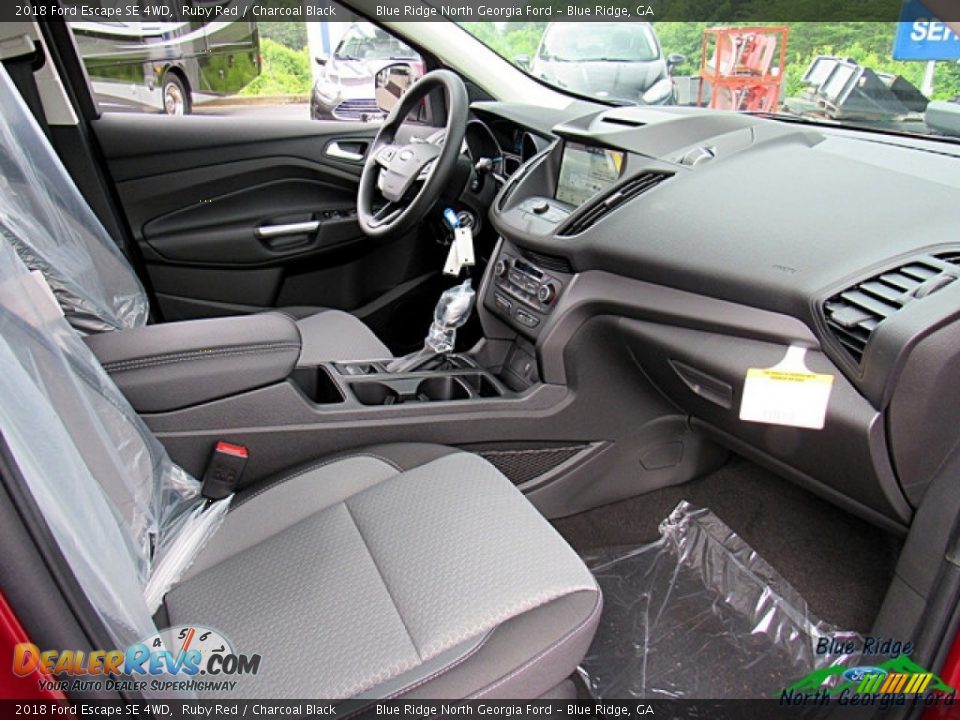 2018 Ford Escape SE 4WD Ruby Red / Charcoal Black Photo #26