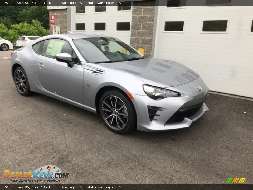 Front 3/4 View of 2018 Toyota 86  Photo #1