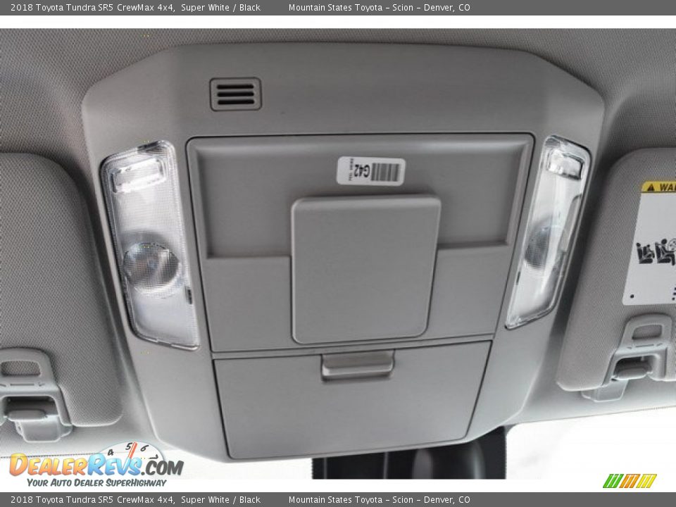 2018 Toyota Tundra SR5 CrewMax 4x4 Super White / Black Photo #9