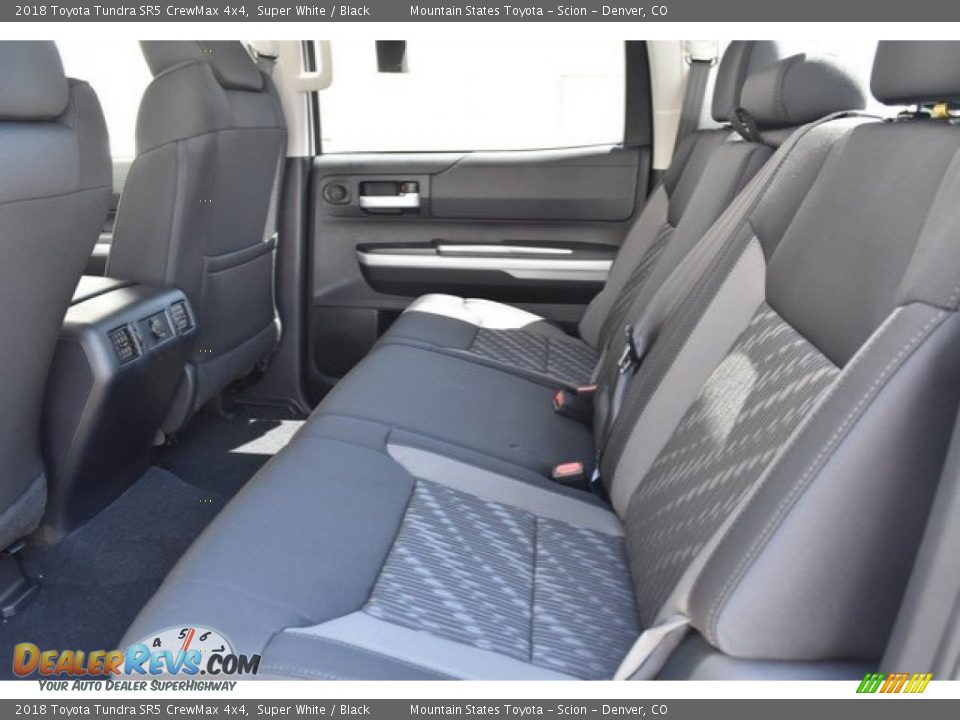 2018 Toyota Tundra SR5 CrewMax 4x4 Super White / Black Photo #15
