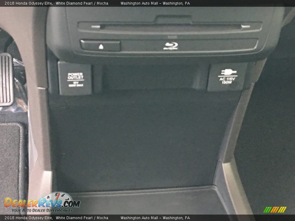 2018 Honda Odyssey Elite White Diamond Pearl / Mocha Photo #24