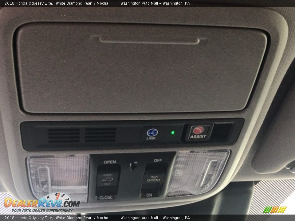 2018 Honda Odyssey Elite White Diamond Pearl / Mocha Photo #26