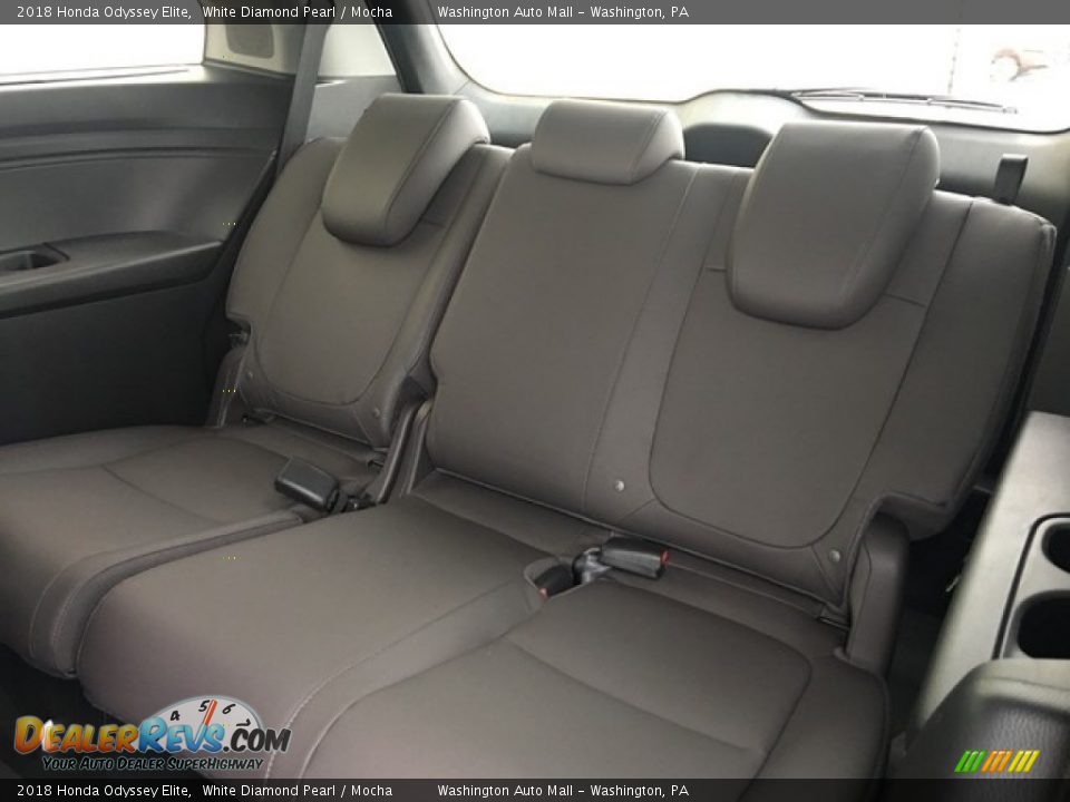 2018 Honda Odyssey Elite White Diamond Pearl / Mocha Photo #31