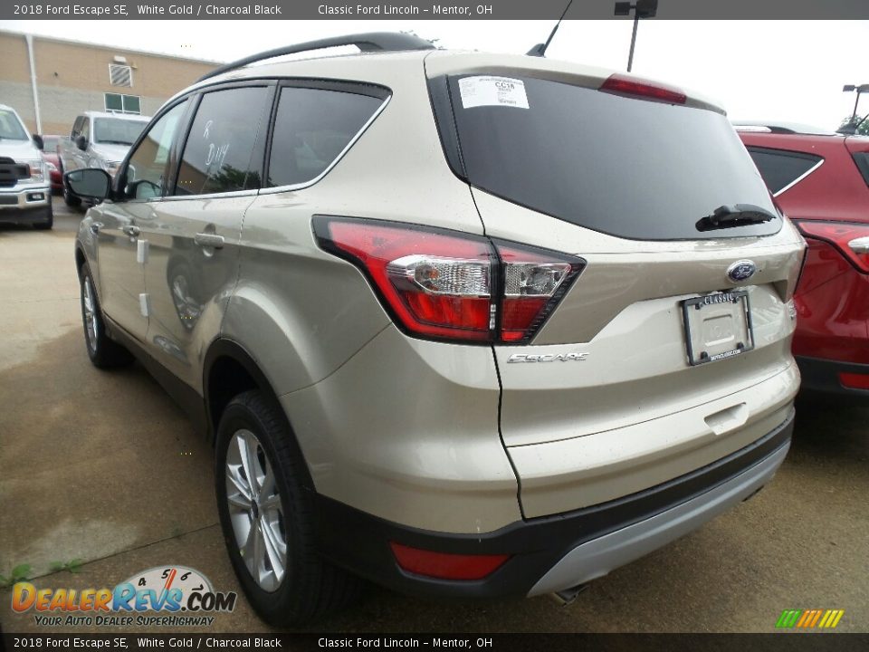 2018 Ford Escape SE White Gold / Charcoal Black Photo #3