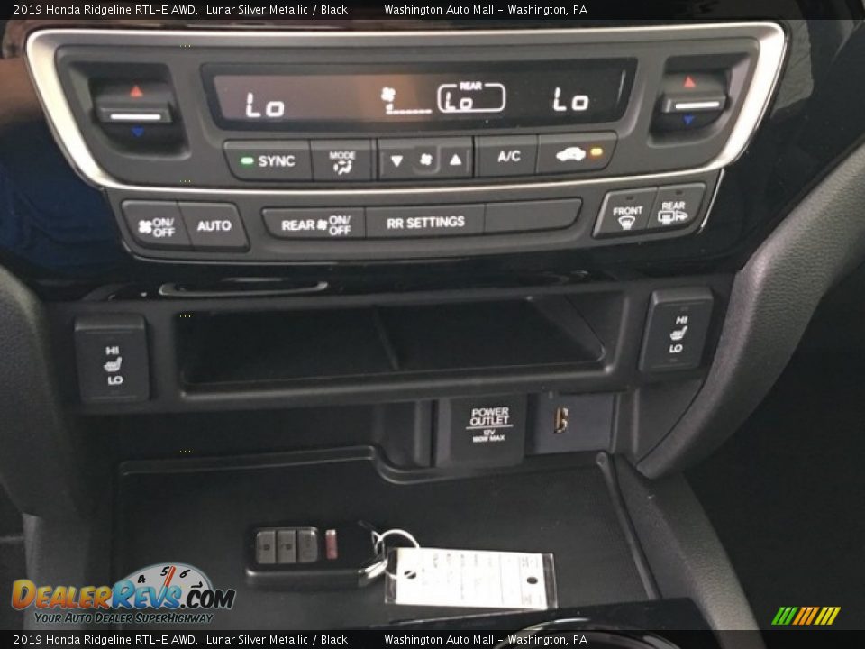 2019 Honda Ridgeline RTL-E AWD Lunar Silver Metallic / Black Photo #24