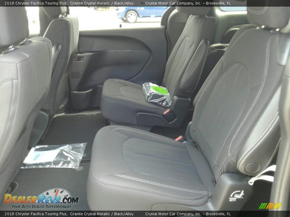 2018 Chrysler Pacifica Touring Plus Granite Crystal Metallic / Black/Alloy Photo #10