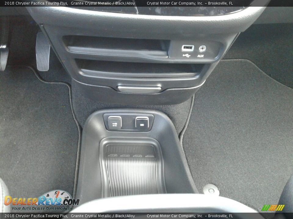 2018 Chrysler Pacifica Touring Plus Granite Crystal Metallic / Black/Alloy Photo #16