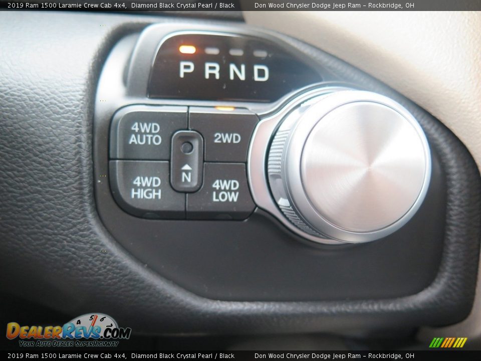 2019 Ram 1500 Laramie Crew Cab 4x4 Diamond Black Crystal Pearl / Black Photo #4