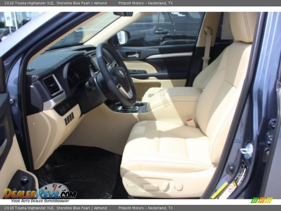 2018 Toyota Highlander XLE Shoreline Blue Pearl / Almond Photo #13