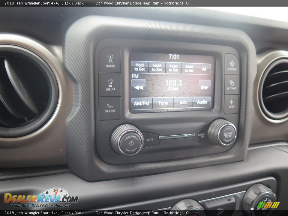 Controls of 2018 Jeep Wrangler Sport 4x4 Photo #18