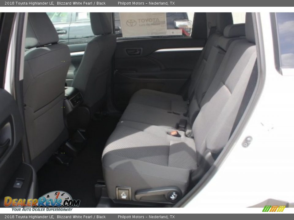 2018 Toyota Highlander LE Blizzard White Pearl / Black Photo #23