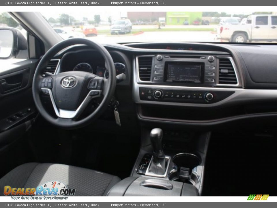 2018 Toyota Highlander LE Blizzard White Pearl / Black Photo #24