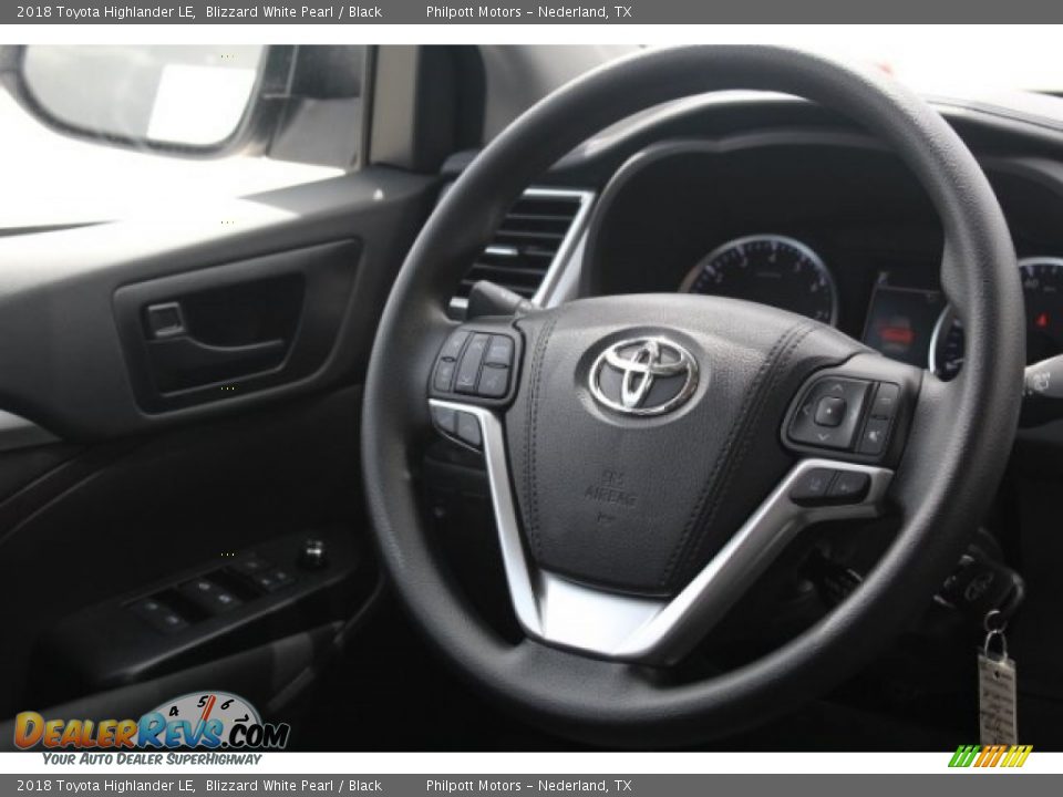 2018 Toyota Highlander LE Blizzard White Pearl / Black Photo #25