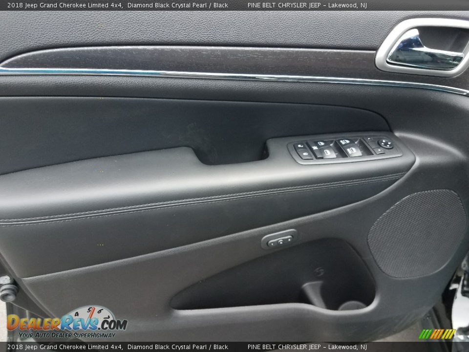 2018 Jeep Grand Cherokee Limited 4x4 Diamond Black Crystal Pearl / Black Photo #8