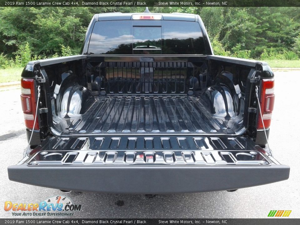 2019 Ram 1500 Laramie Crew Cab 4x4 Diamond Black Crystal Pearl / Black Photo #14