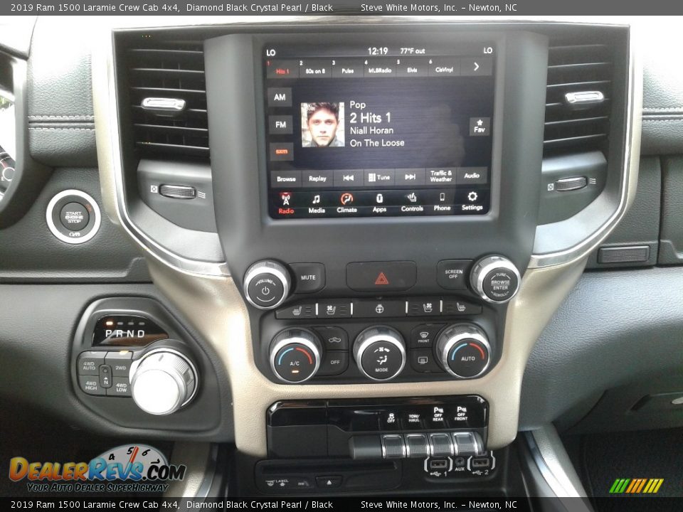 2019 Ram 1500 Laramie Crew Cab 4x4 Diamond Black Crystal Pearl / Black Photo #22