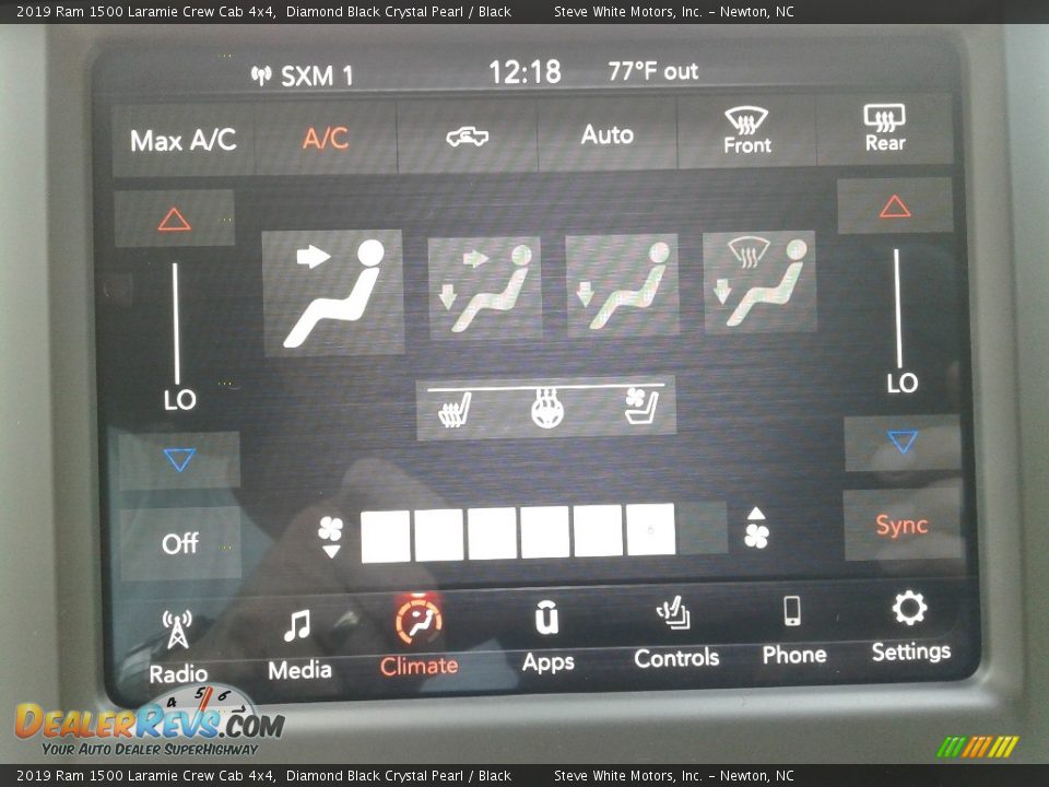 2019 Ram 1500 Laramie Crew Cab 4x4 Diamond Black Crystal Pearl / Black Photo #26