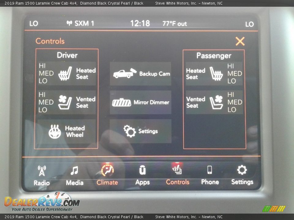 2019 Ram 1500 Laramie Crew Cab 4x4 Diamond Black Crystal Pearl / Black Photo #27